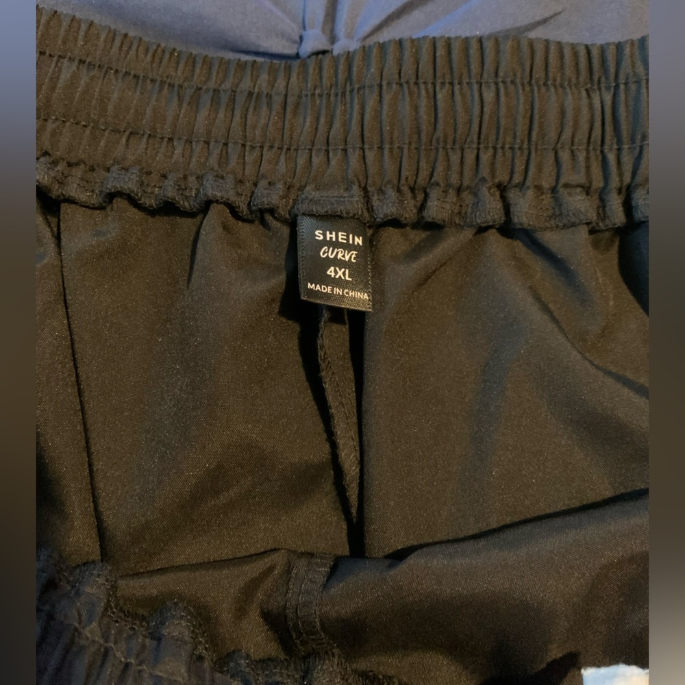 SHEIN 4X Black and White BADDIE wide leg Joggers with Adjustable Waistband - Picture 6 of 6